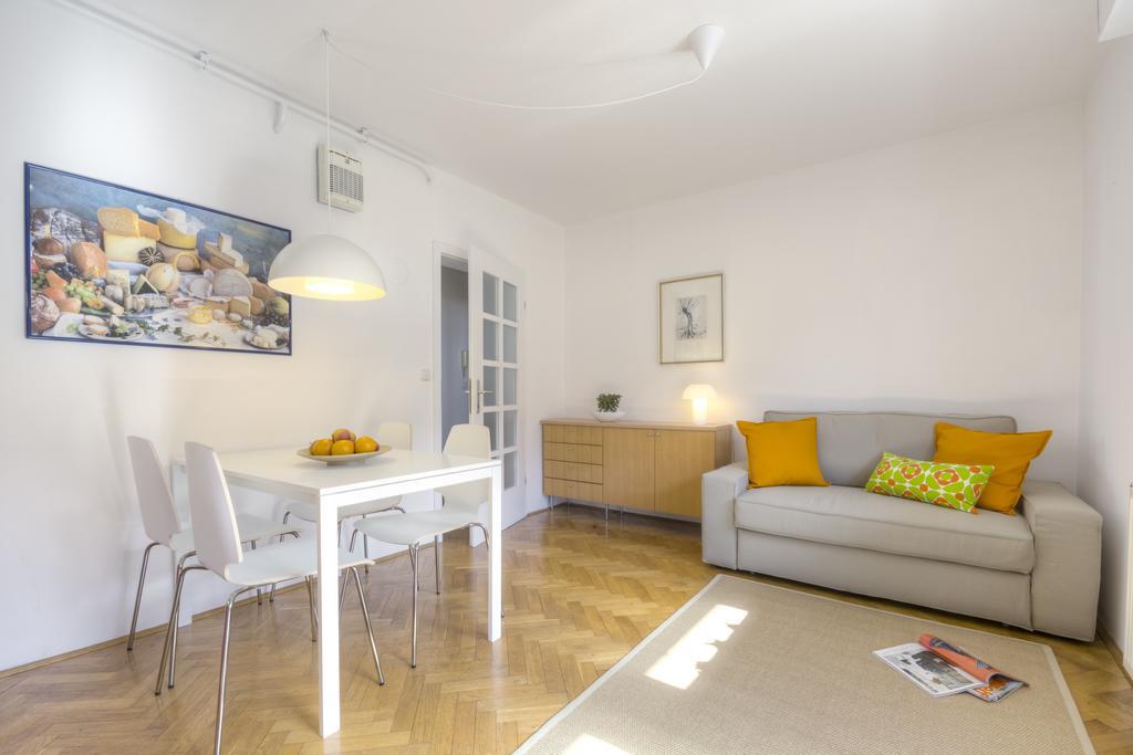 Apartments Fine Ziherlova Ljubljana Rom bilde